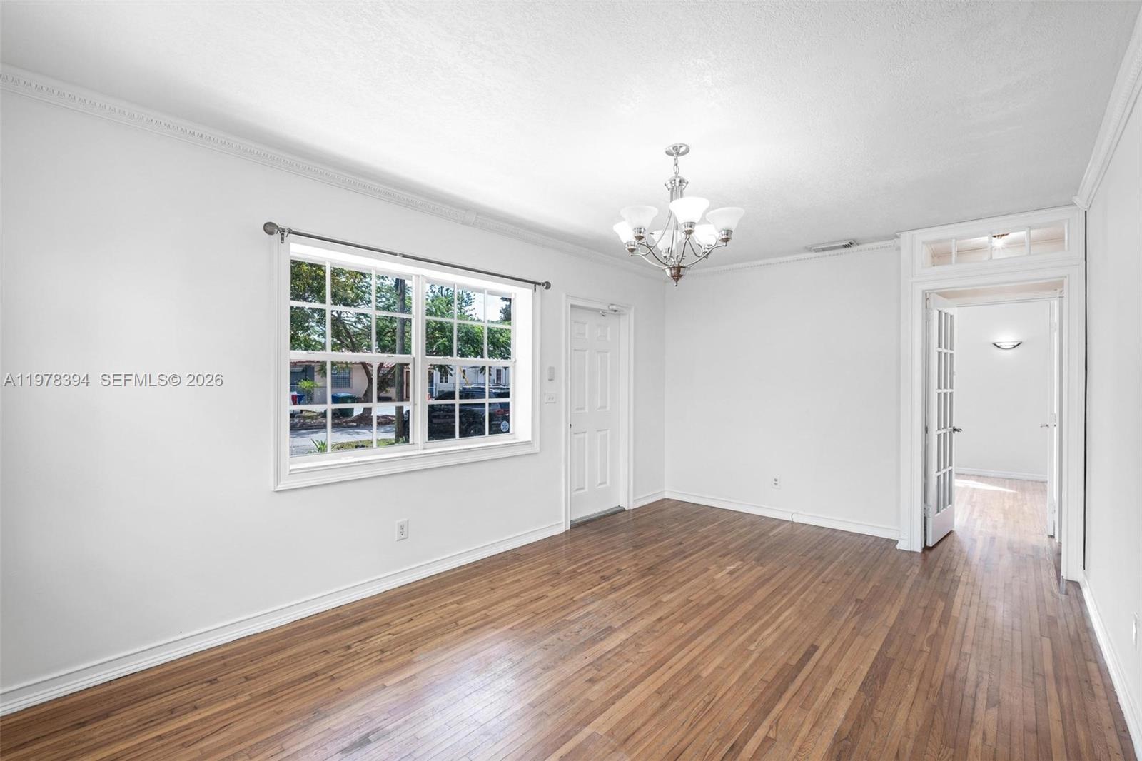   /  3212 кв.футов $ 2026-03-06 0 Фото