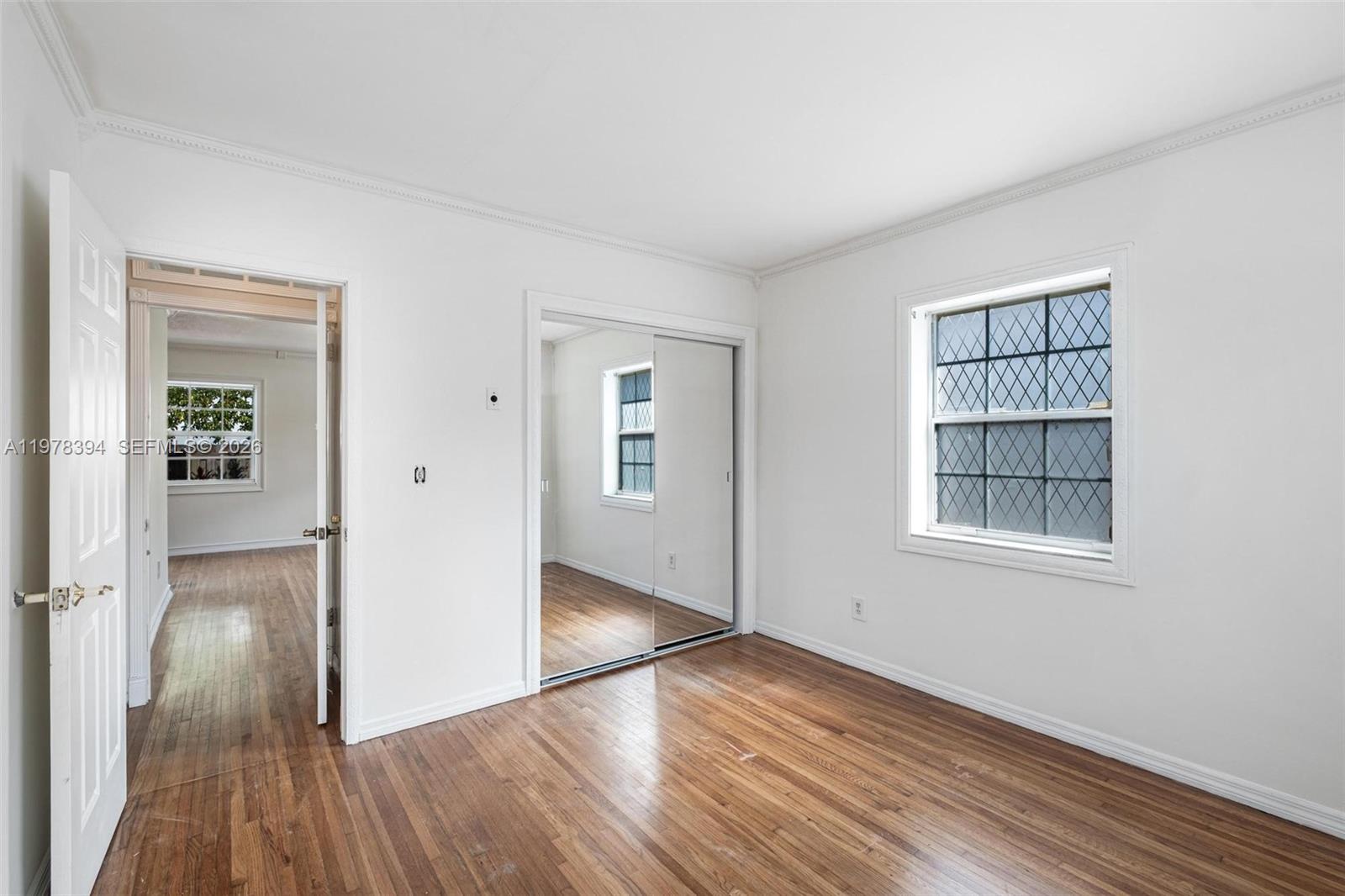   /  3212 кв.футов $ 2026-03-06 0 Фото