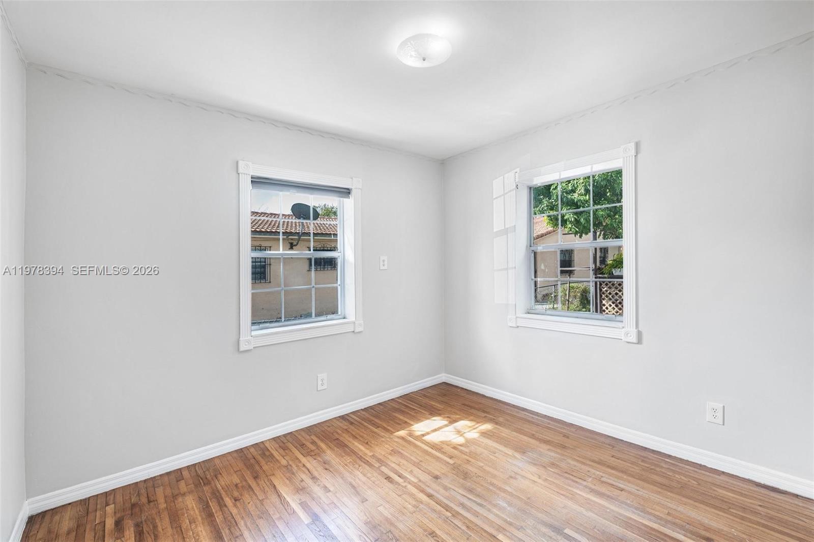   /  3212 кв.футов $ 2026-03-06 0 Фото