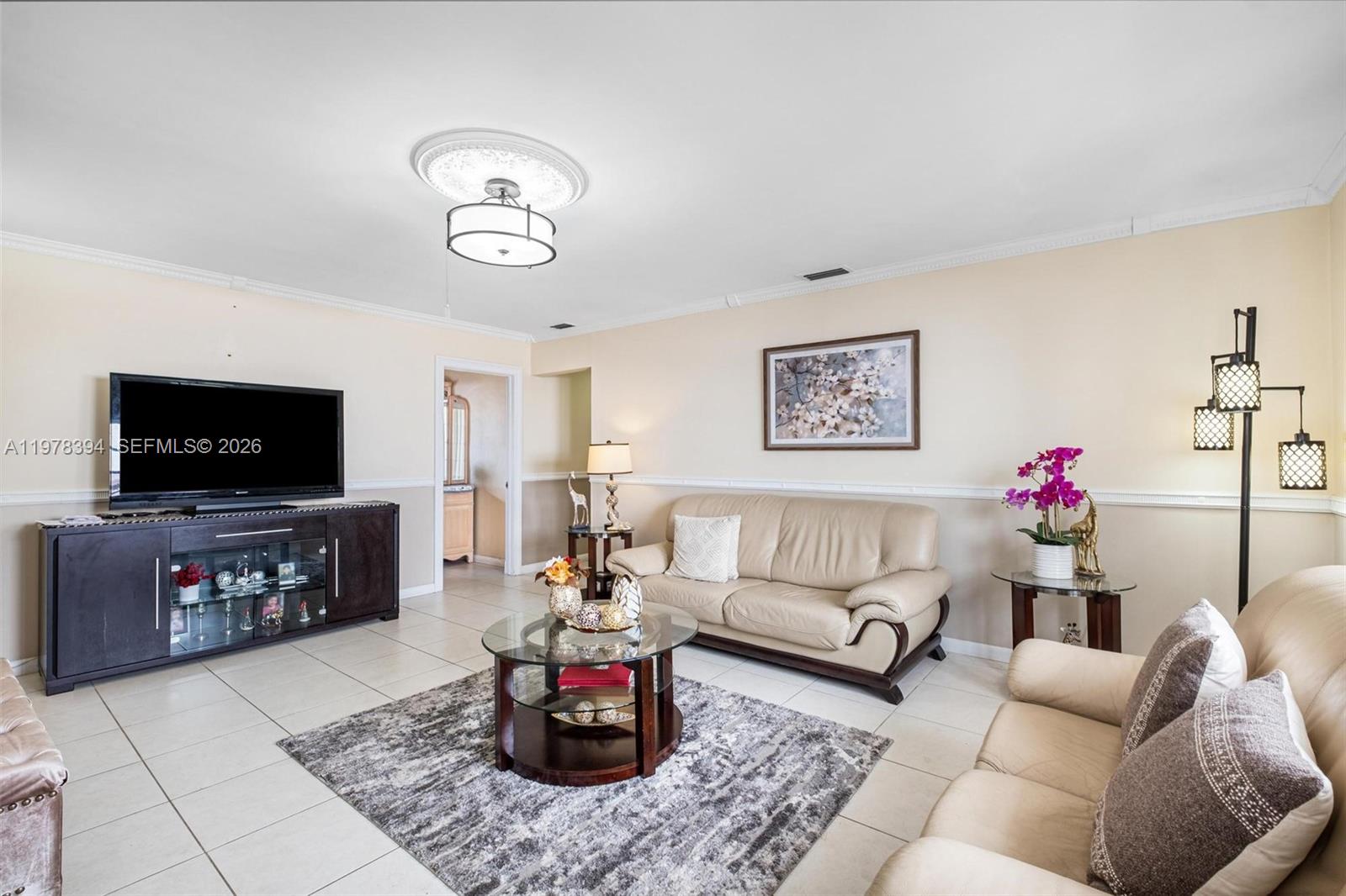   /  3212 кв.футов $ 2026-03-06 0 Фото