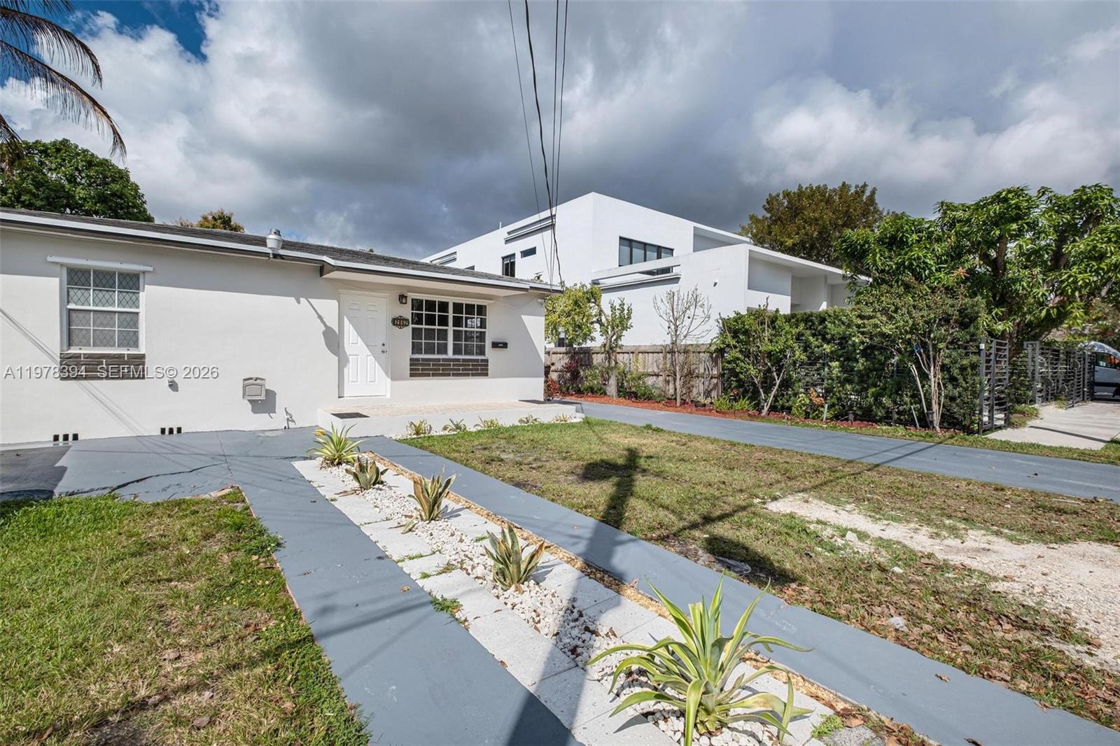   /  3212 кв.футов $ 2026-03-06 0 Фото