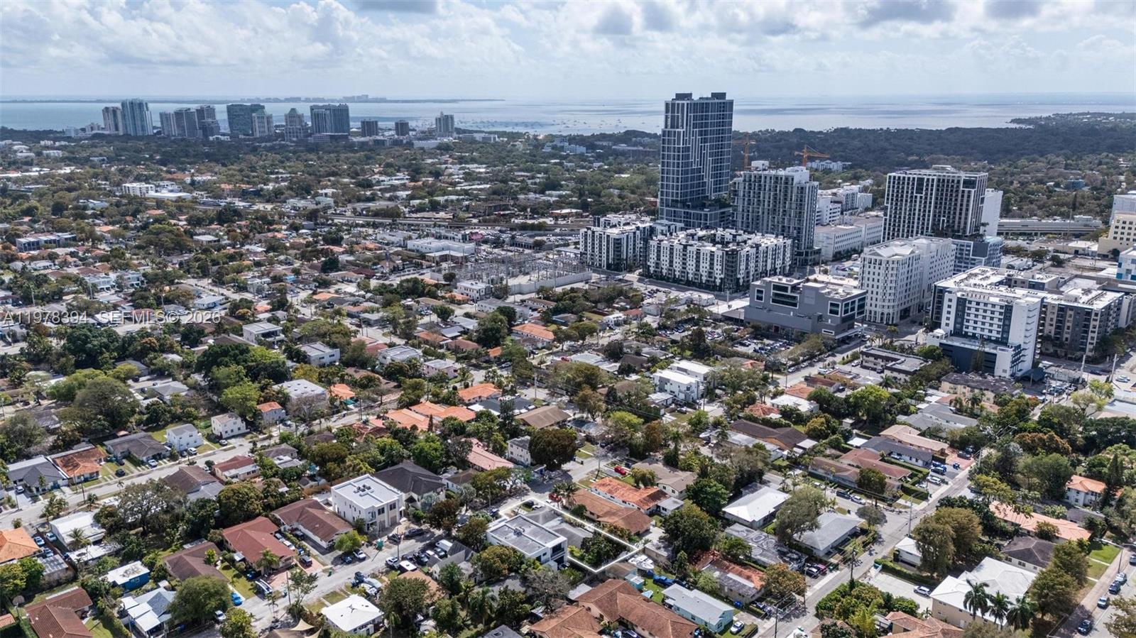   /  3212 кв.футов $ 2026-03-06 0 Фото