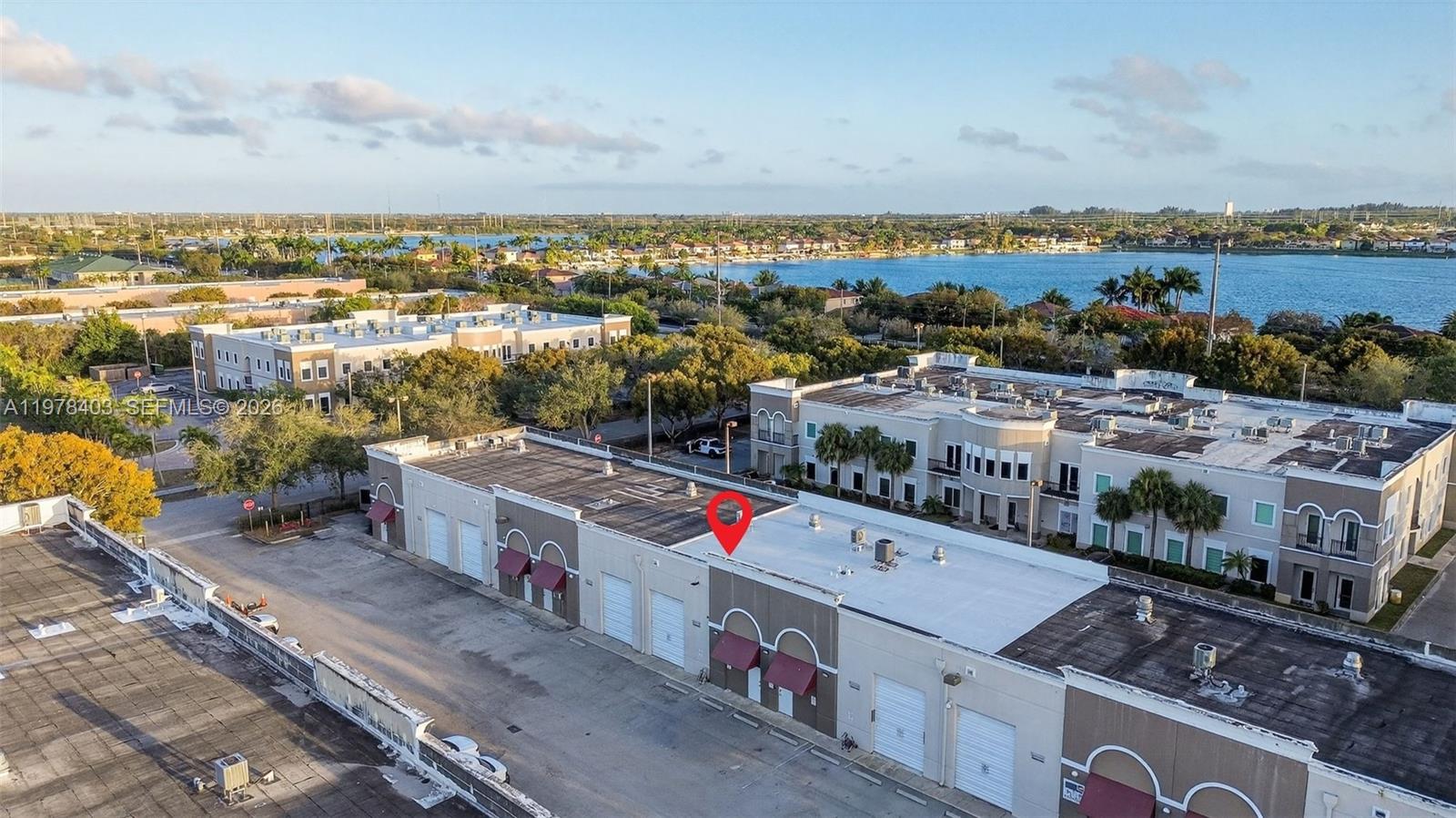 4A  /   кв.футов $ 2026-03-06 0 Фото