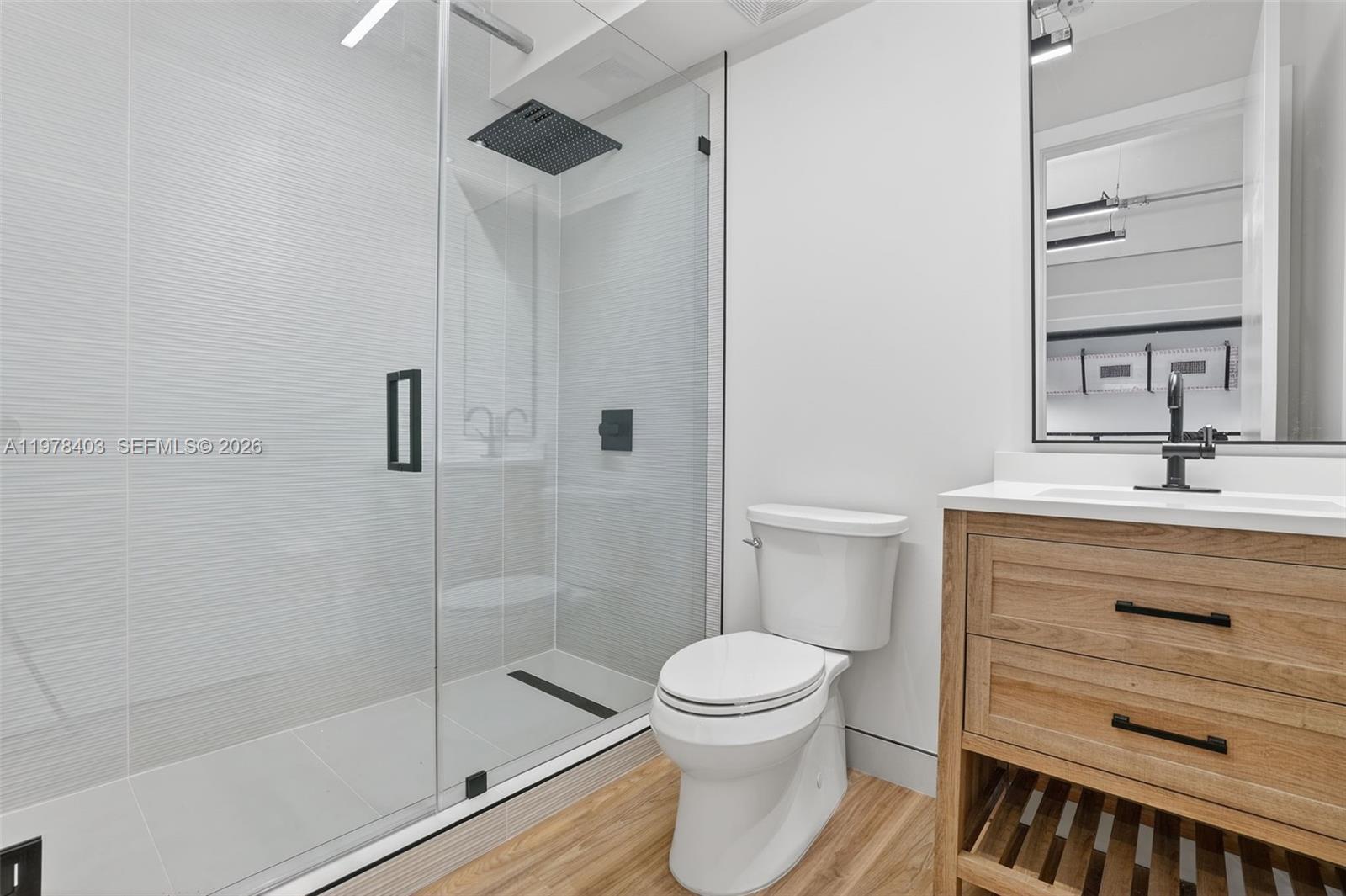 4A  /   кв.футов $ 2026-03-06 0 Фото