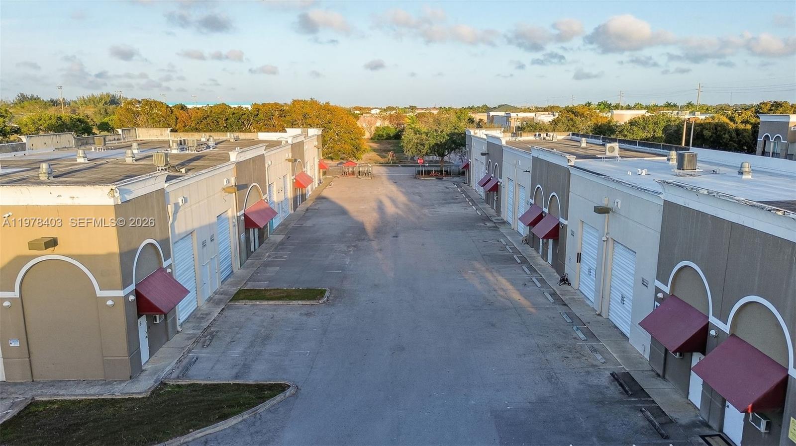 4A  /   кв.футов $ 2026-03-06 0 Фото