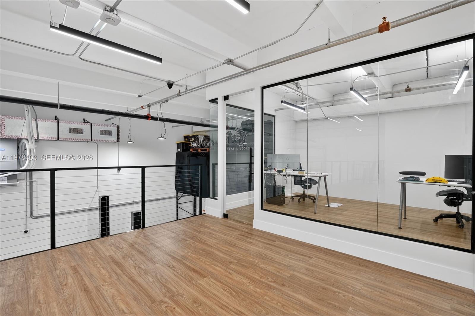 4A  /   кв.футов $ 2026-03-06 0 Фото