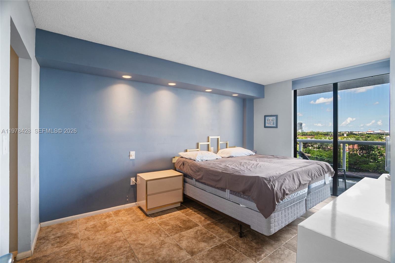 Photo of 20515 Country Club Dr  #849, Aventura, Florida, 33180 - 