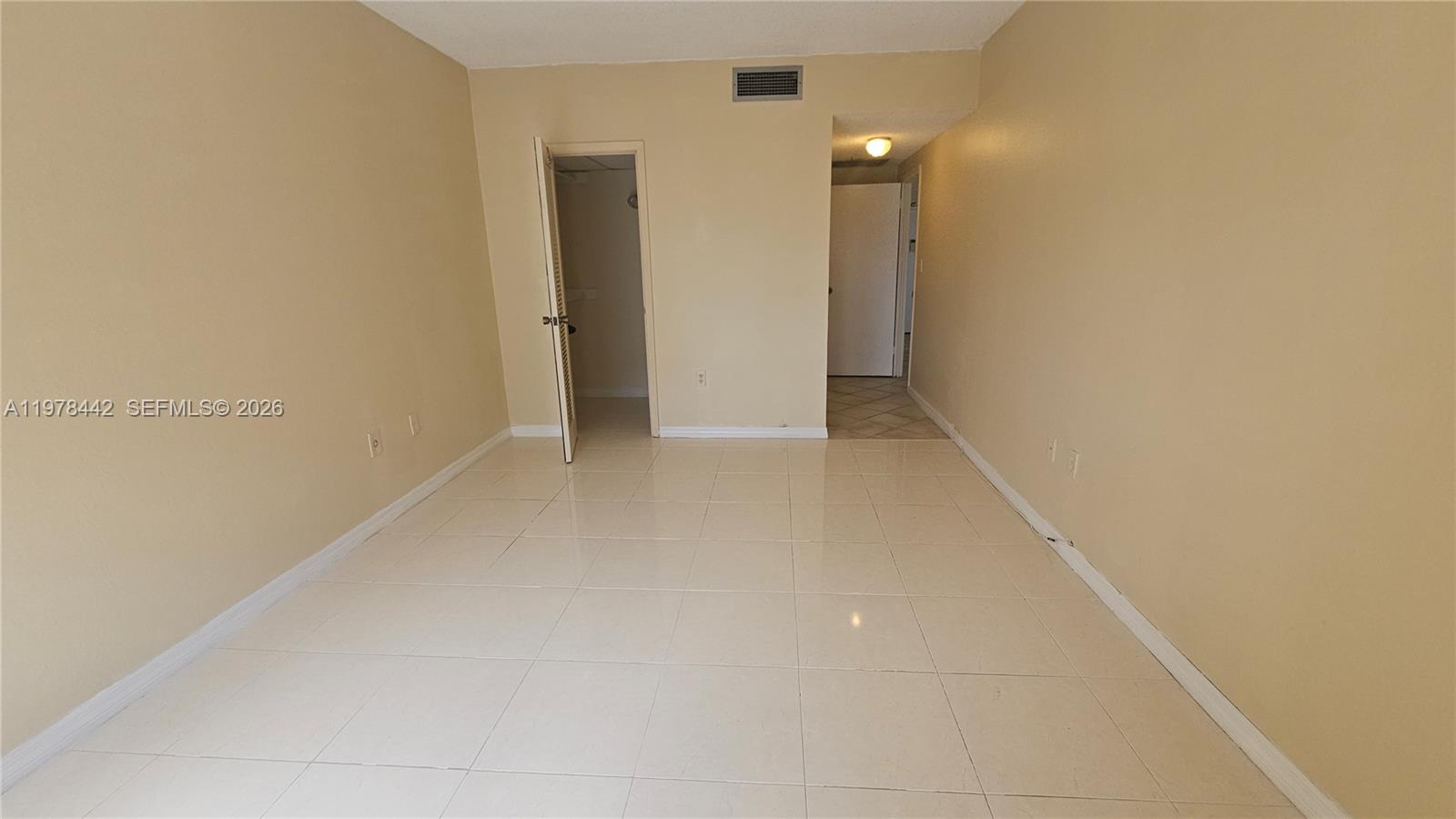 14L 1 / 2 870 sq. ft. $ 2026-03-07 0 Photo