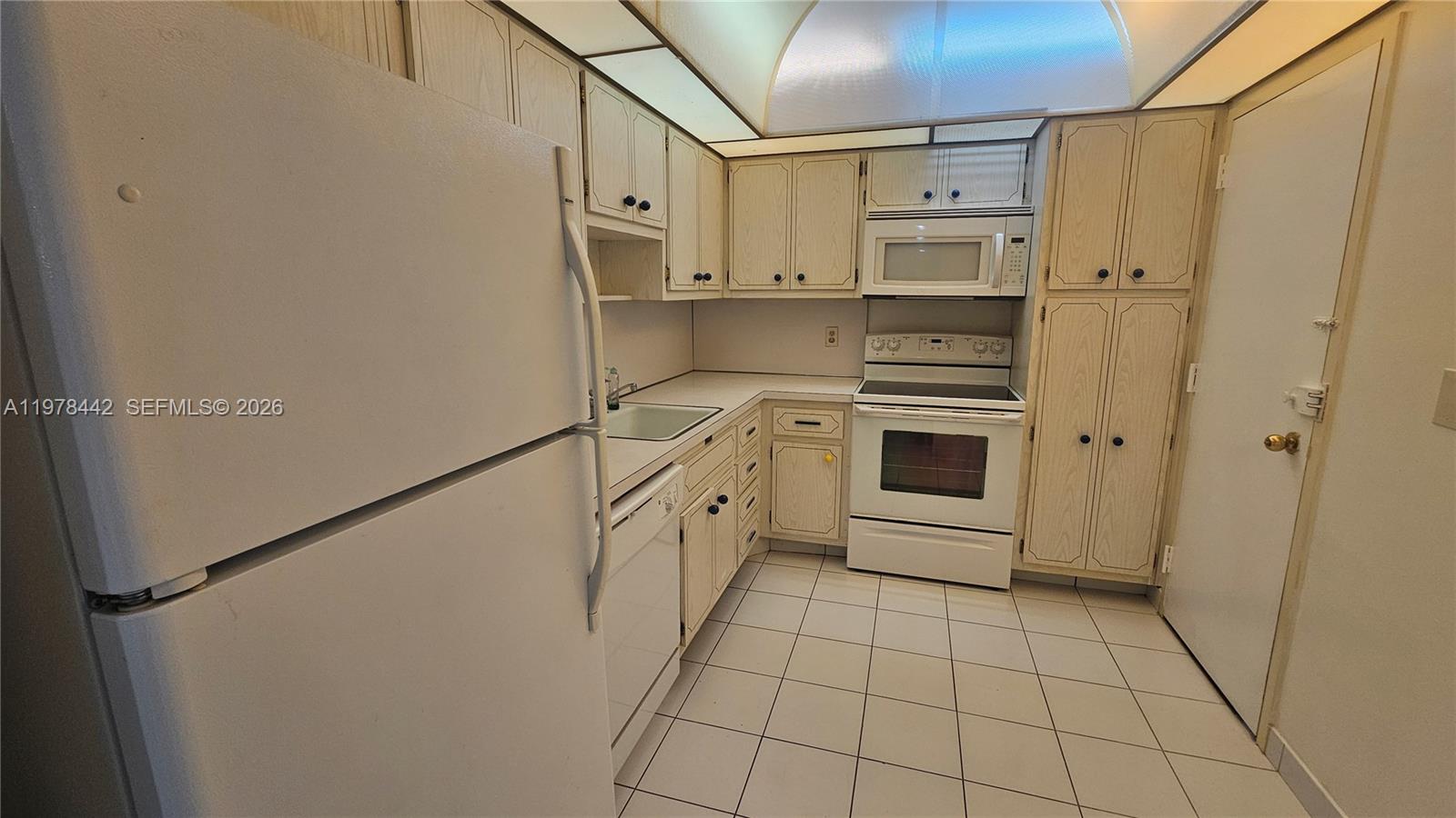 14L 1 / 2 870 sq. ft. $ 2026-03-07 0 Photo