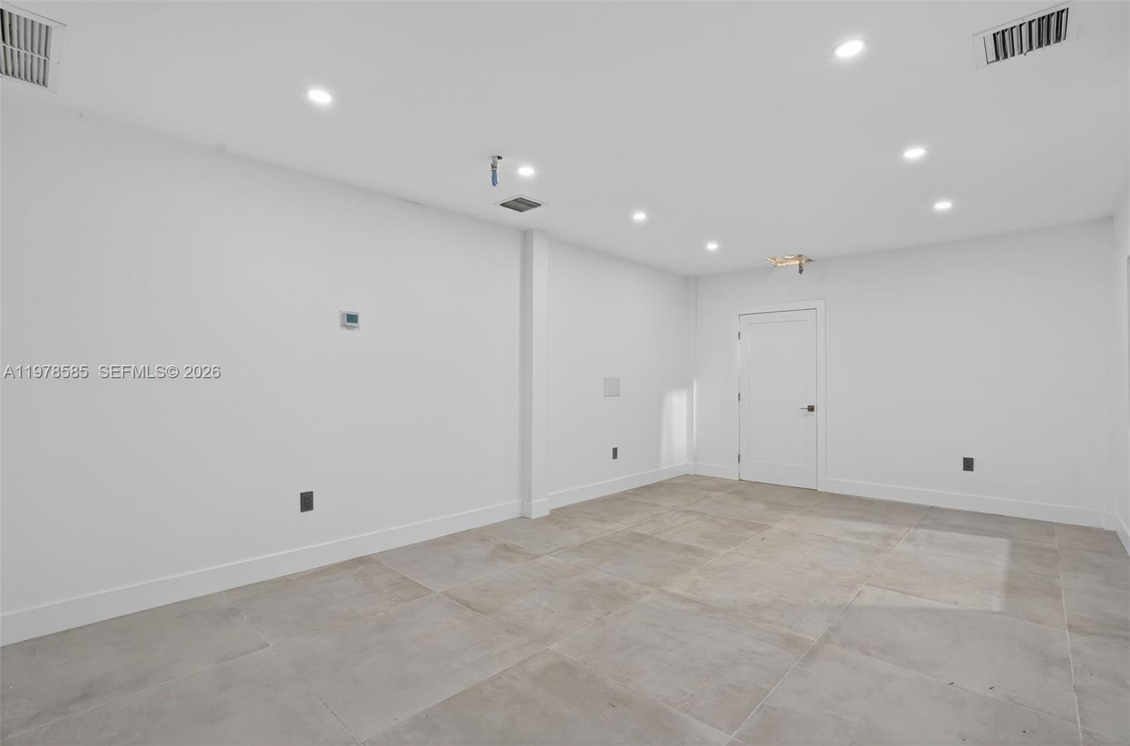 119  /   sq. ft. $ 2026-03-07 0 foto