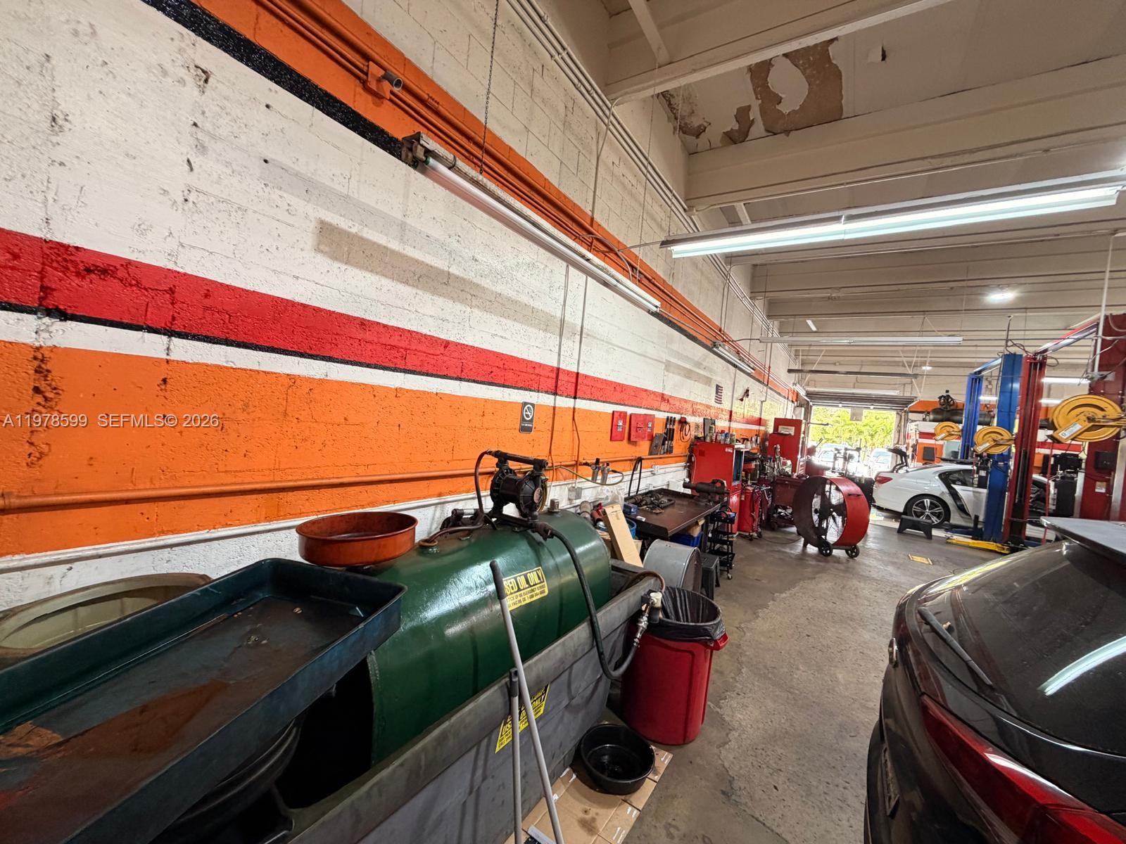   /   кв.футов $ 2026-03-07 0 Фото