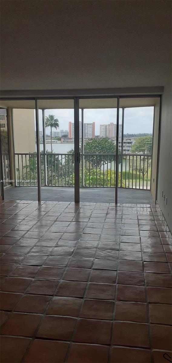 620-3 2 / 2 1317 sq. ft. $ 2026-03-07 0 Photo