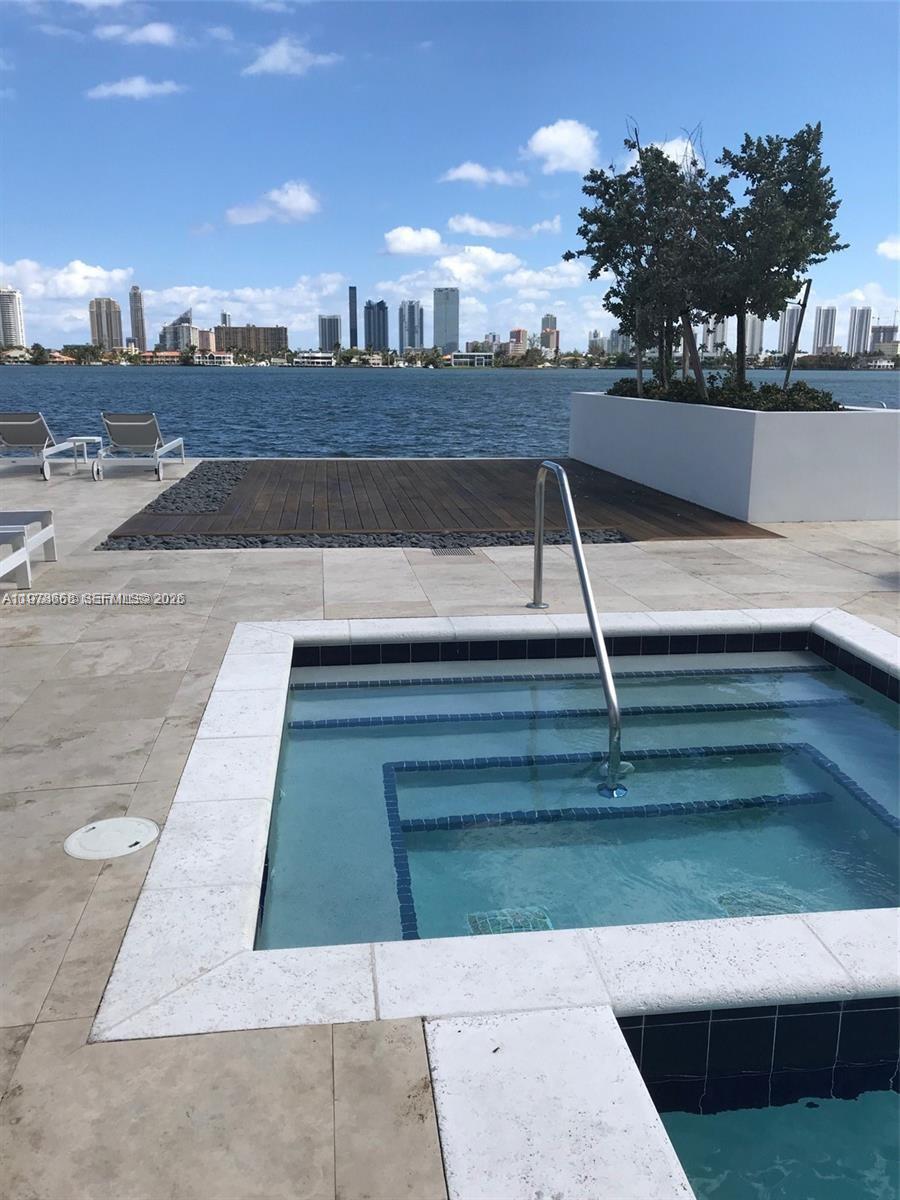 Photo of 17111 Biscayne Blvd #408, North Miami Beach, Florida, 33160 -
