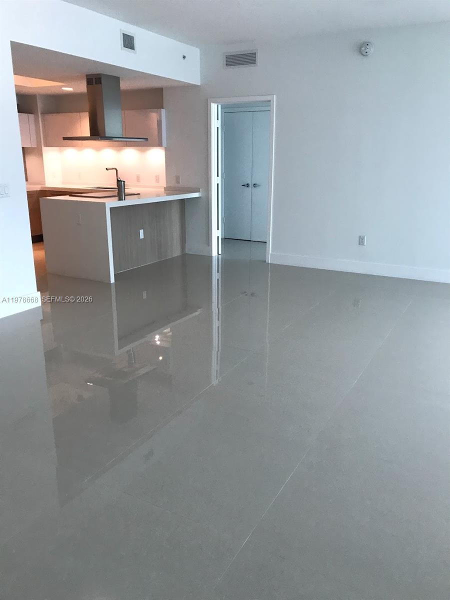 Photo of 17111 Biscayne Blvd #408, North Miami Beach, Florida, 33160 -