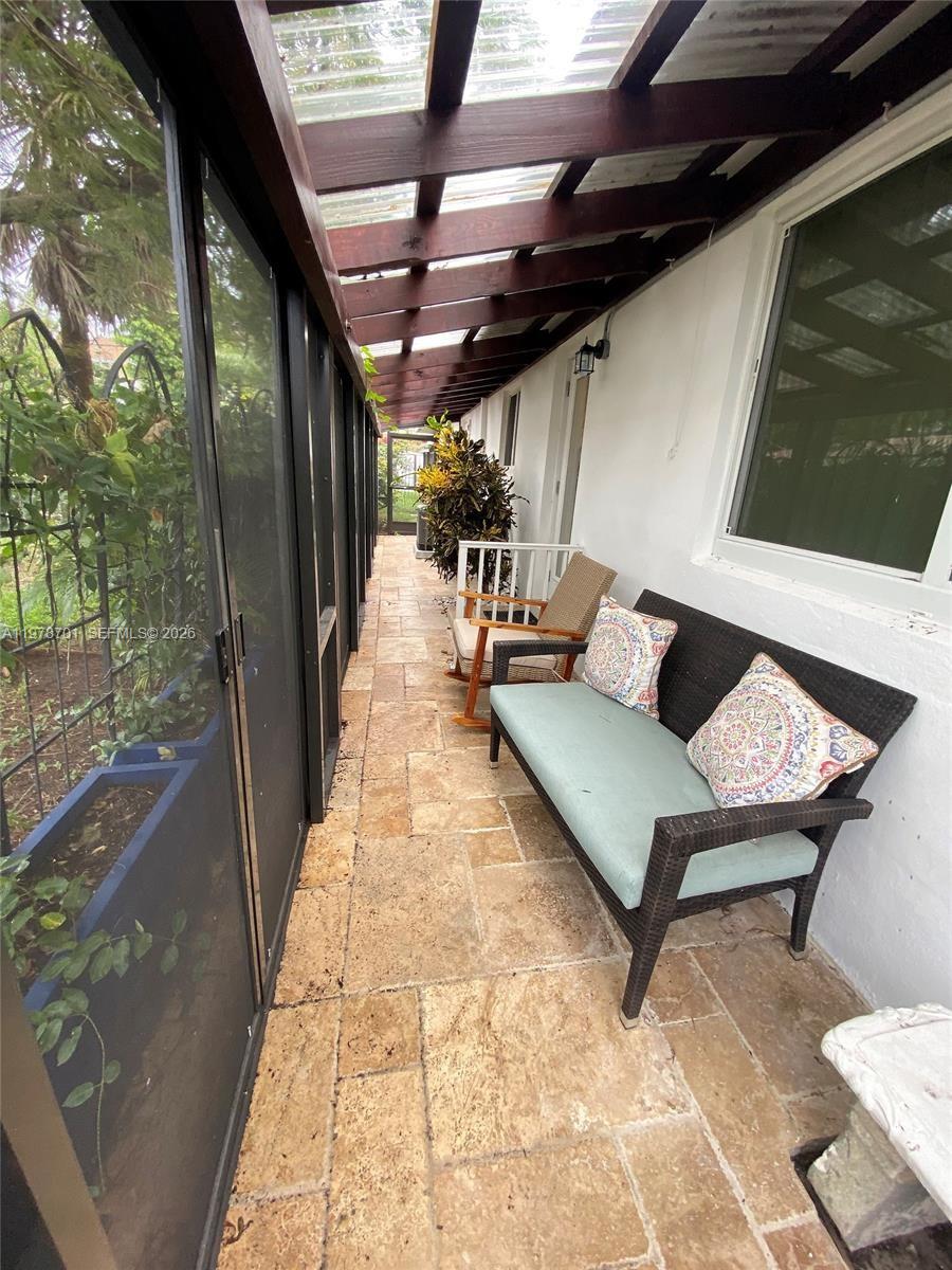 Подробнее / 2377 кв.футов $ 2026-03-10 0 Фото