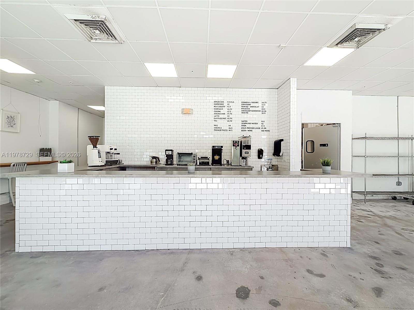   /   sq. ft. $ 2026-03-08 0 foto