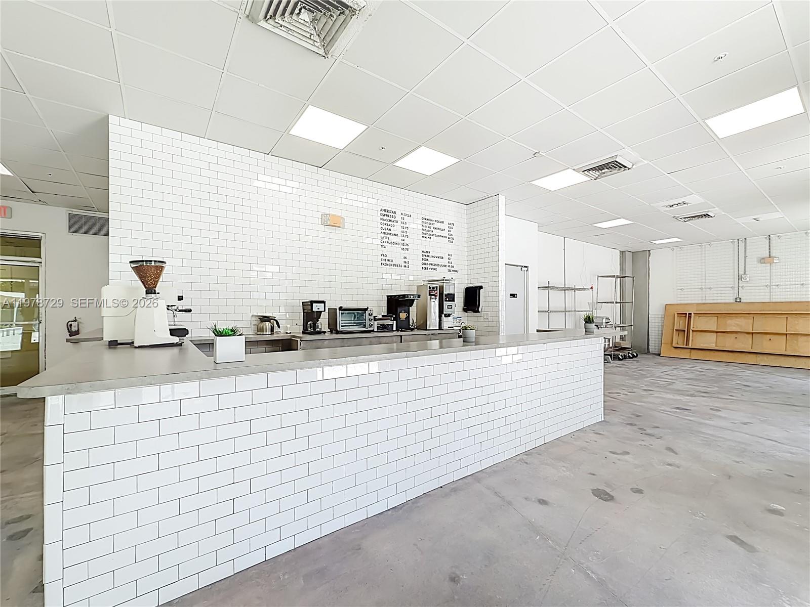   /   sq. ft. $ 2026-03-08 0 foto