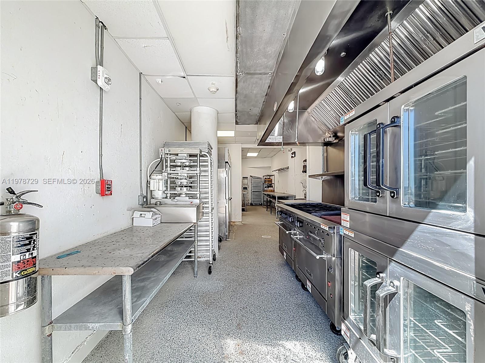   /   sq. ft. $ 2026-03-08 0 foto