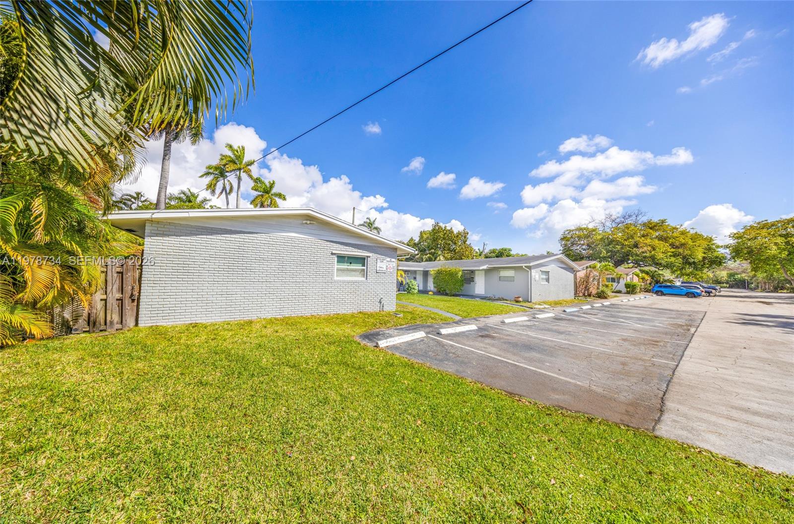 Ver detalles / 3287 sq. ft. $ 2026-03-08 0 foto