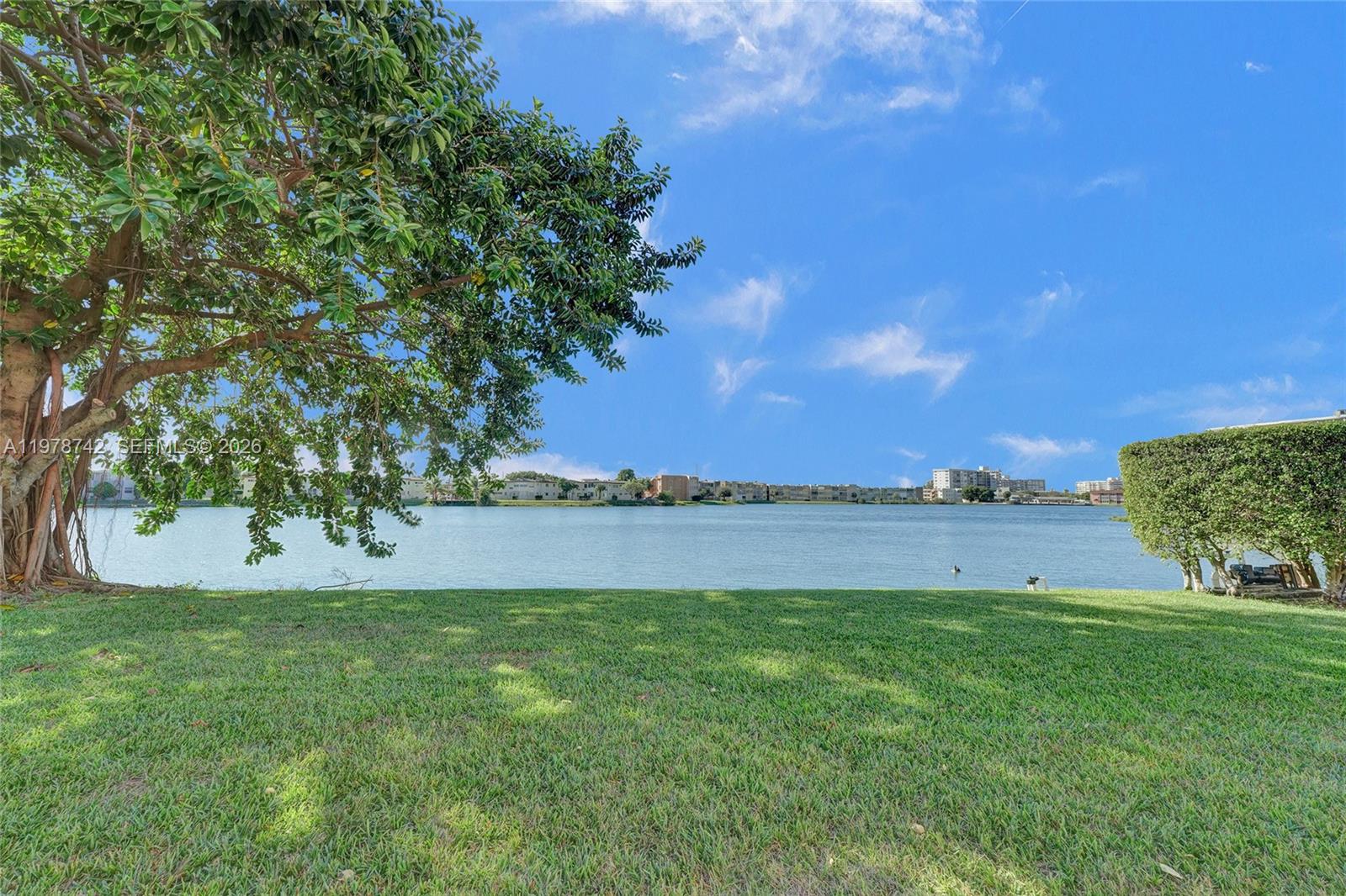 1750 2 / 2 1036 sq. ft. $ 2026-03-08 0 foto