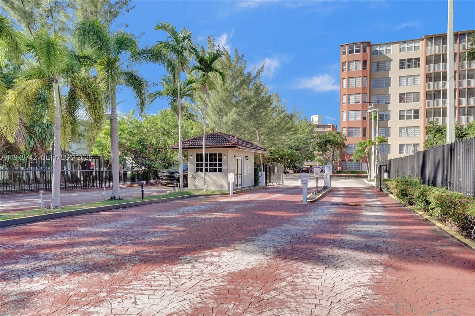 1750 2 / 2 1036 sq. ft. $ 2026-03-08 0 foto