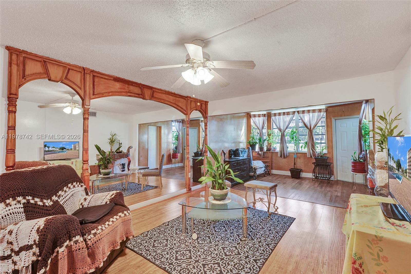 1750 2 / 2 1036 sq. ft. $ 2026-03-08 0 foto