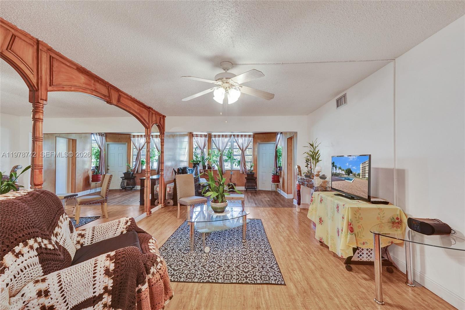 1750 2 / 2 1036 sq. ft. $ 2026-03-08 0 foto