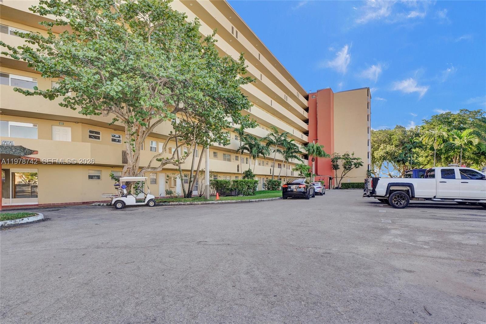 1750 2 / 2 1036 sq. ft. $ 2026-03-08 0 foto