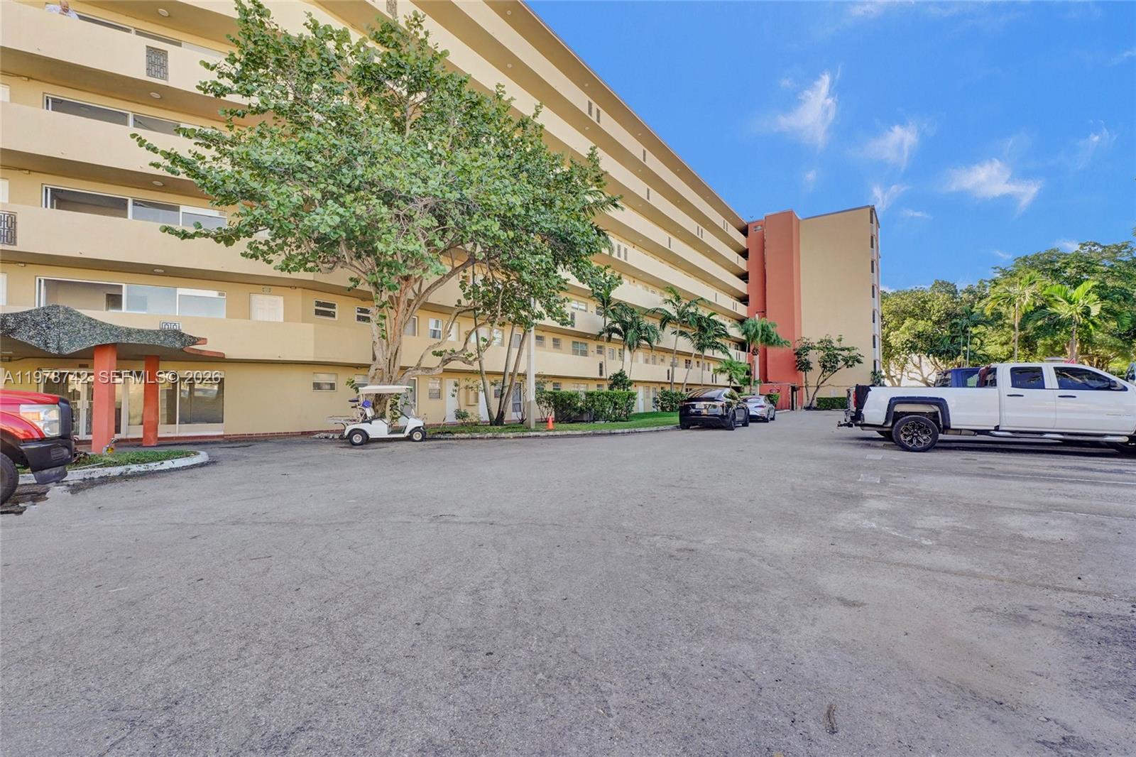 1750 2 / 2 1036 sq. ft. $ 2026-03-08 0 foto