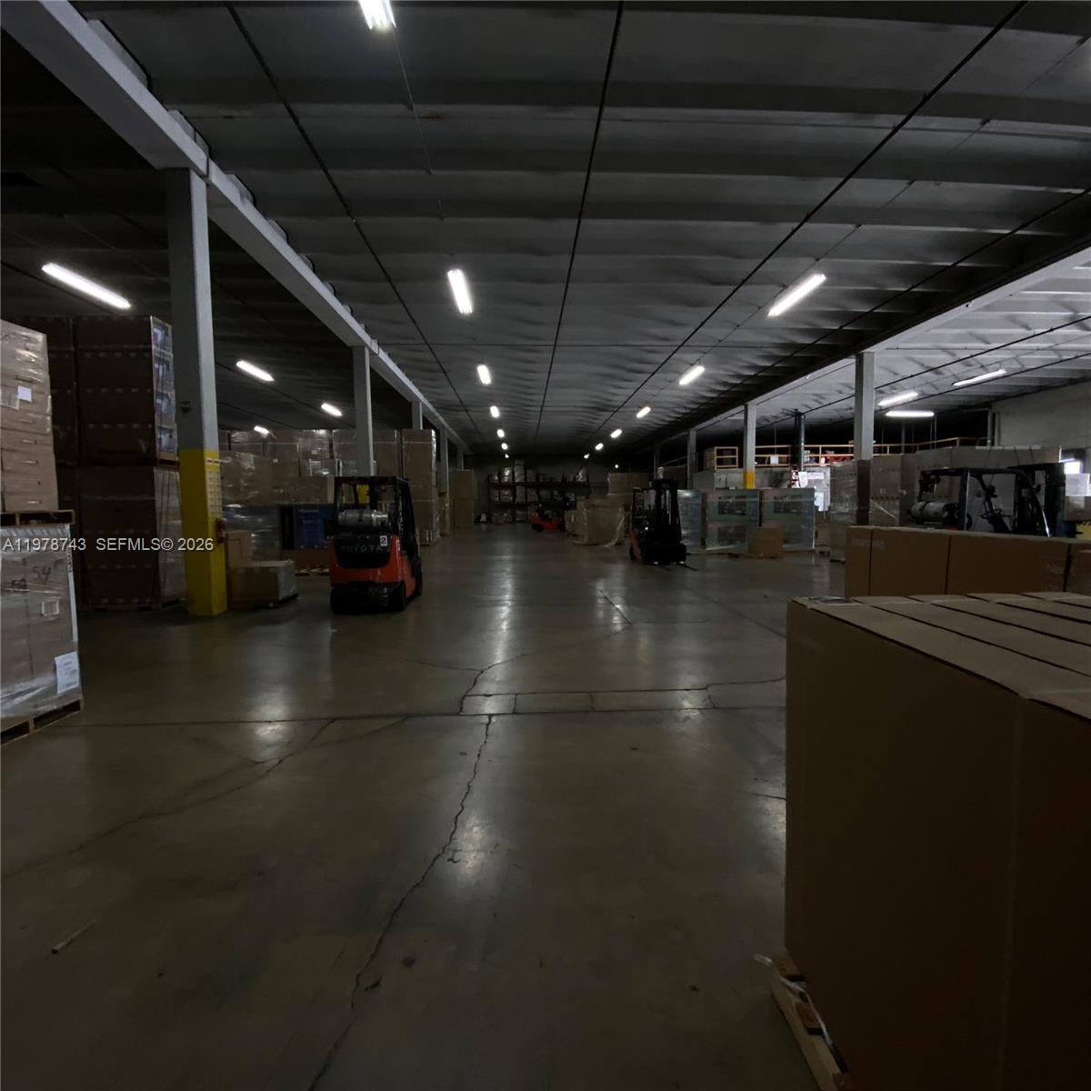 Подробнее / кв.футов $ 2026-03-08 0 Фото