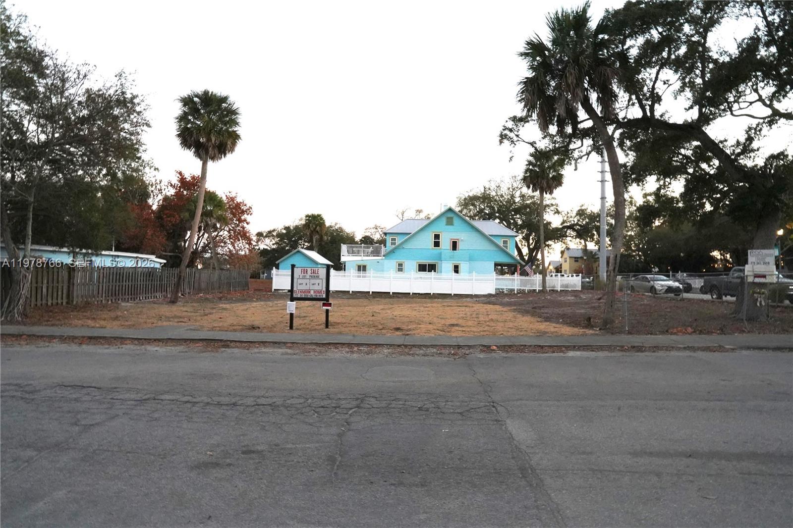   /   кв.футов $ 2026-03-08 0 Фото