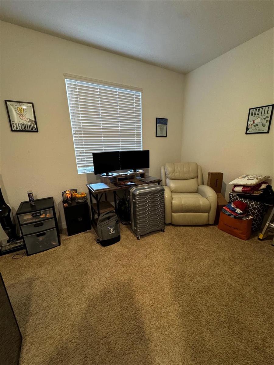 476 2 /  1208 sq. ft. $ 2026-03-24 0 foto