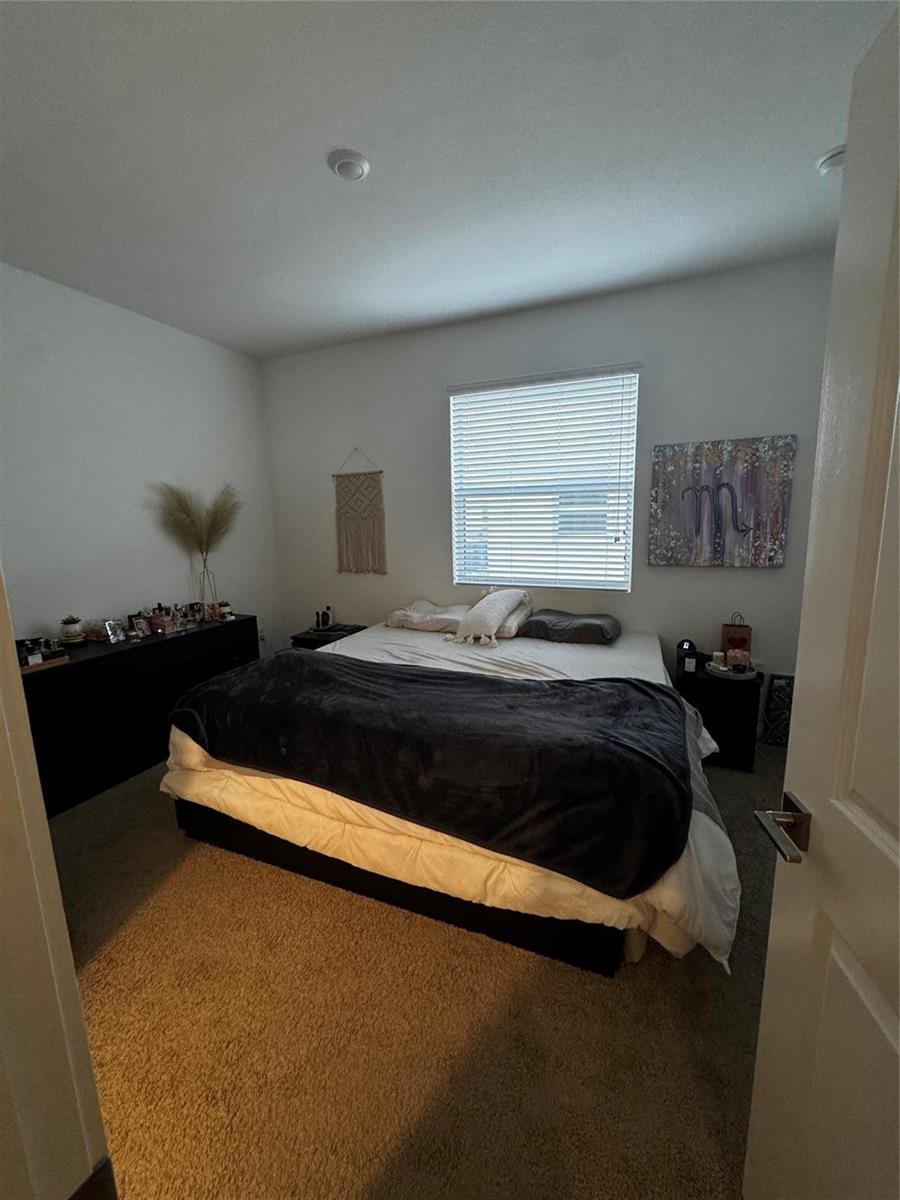 476 2 /  1208 sq. ft. $ 2026-03-24 0 foto