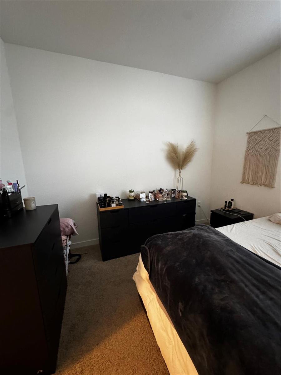 476 2 /  1208 sq. ft. $ 2026-03-24 0 foto