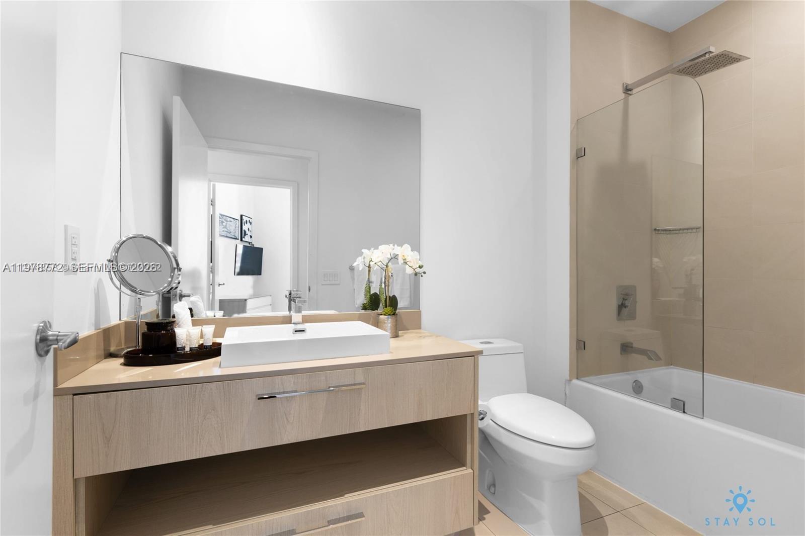 Ver detalles 302 1 / 1 802 sq. ft. $ 2026-03-08 0 foto