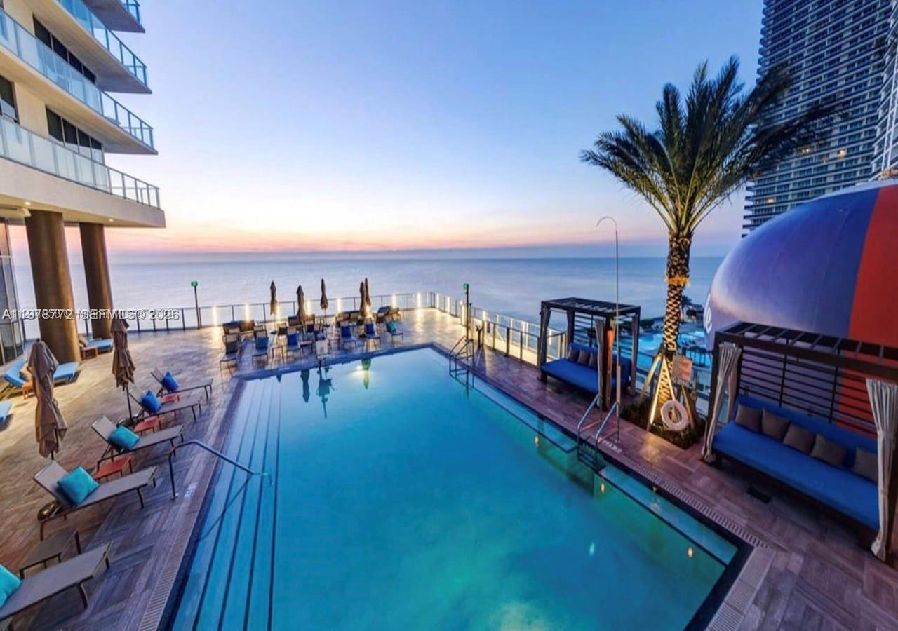 Ver detalles 302 1 / 1 802 sq. ft. $ 2026-03-08 0 foto