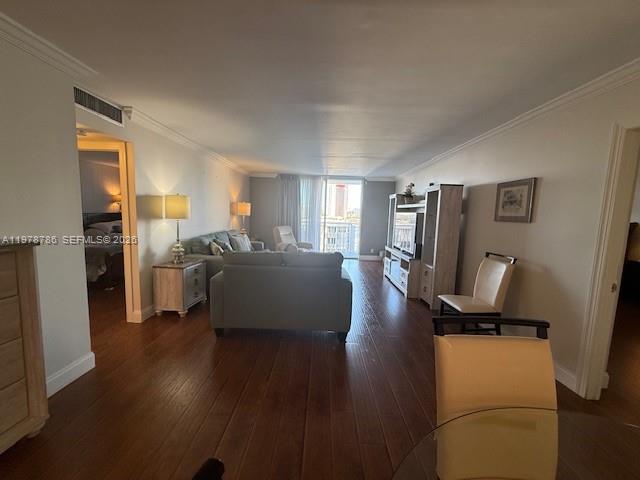 Photo of 427 Golden Isles Dr  #9G, Hallandale Beach, Florida, 33009 - 