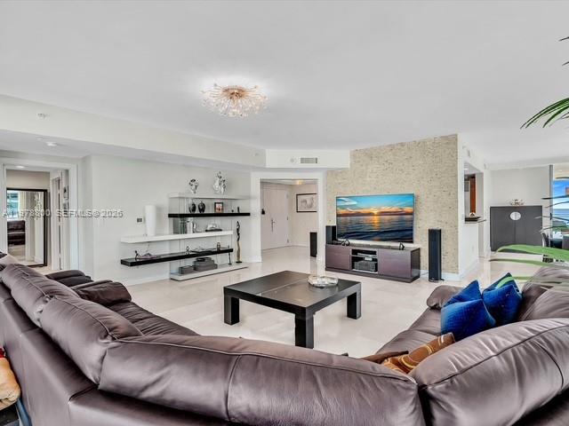 Photo of 3535 Ocean Dr  #905, Hollywood, Florida, 33019 - 