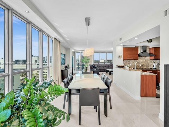 Photo of 3535 Ocean Dr  #905, Hollywood, Florida, 33019 - 