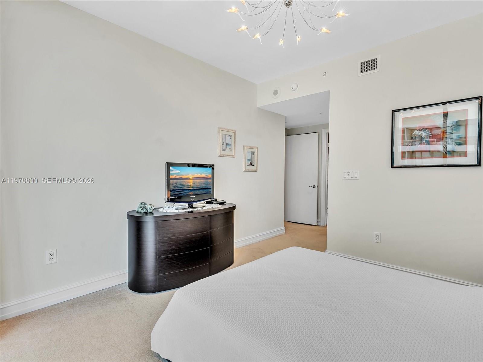 Photo of 3535 Ocean Dr  #905, Hollywood, Florida, 33019 - 