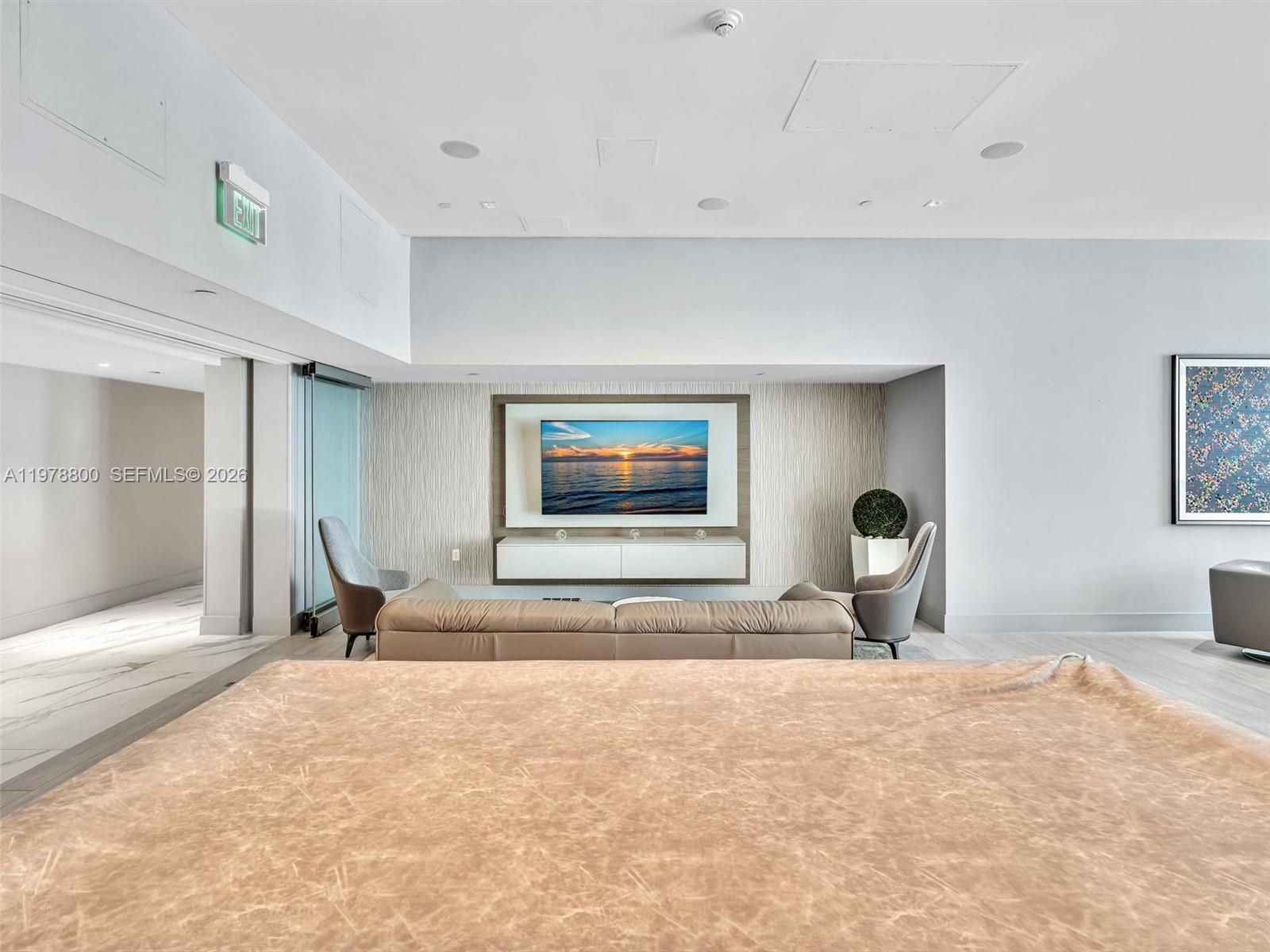 Photo of 3535 Ocean Dr  #905, Hollywood, Florida, 33019 - 