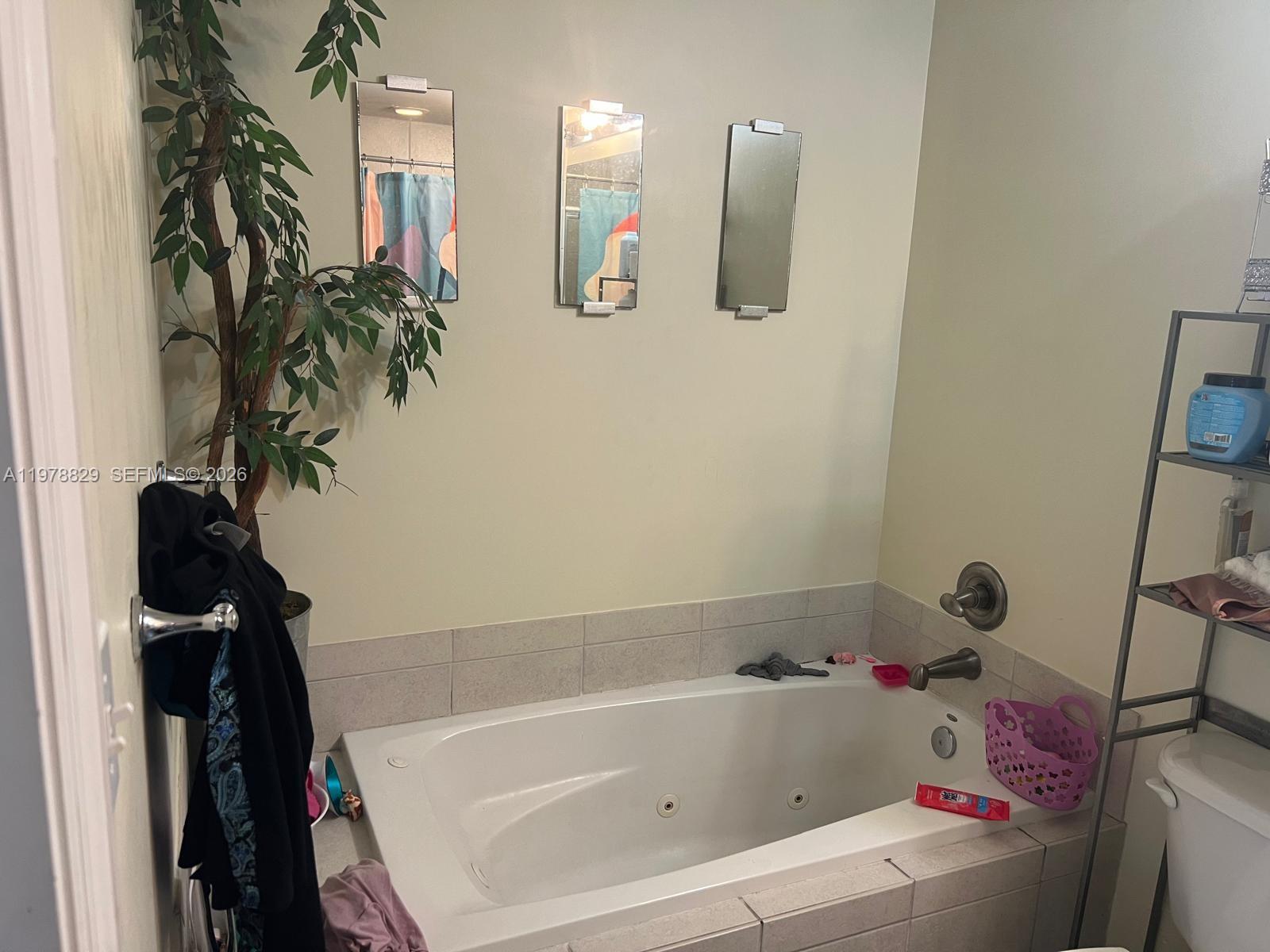 Photo of 140 Dixie Hwy  #719, Hollywood, Florida, 33020 - 