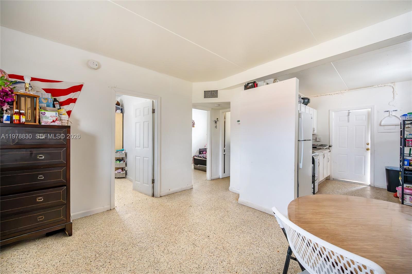   /  1150 sq. ft. $ 2026-03-08 0 foto