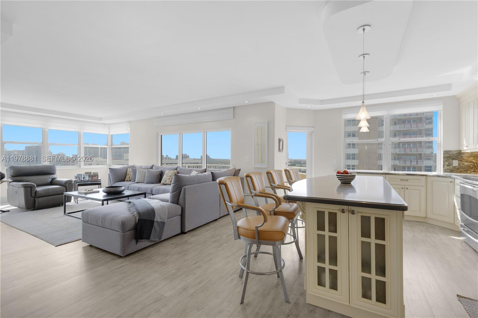 16Q 3 / 3 1740 кв.футов $ 2026-03-08 0 Фото