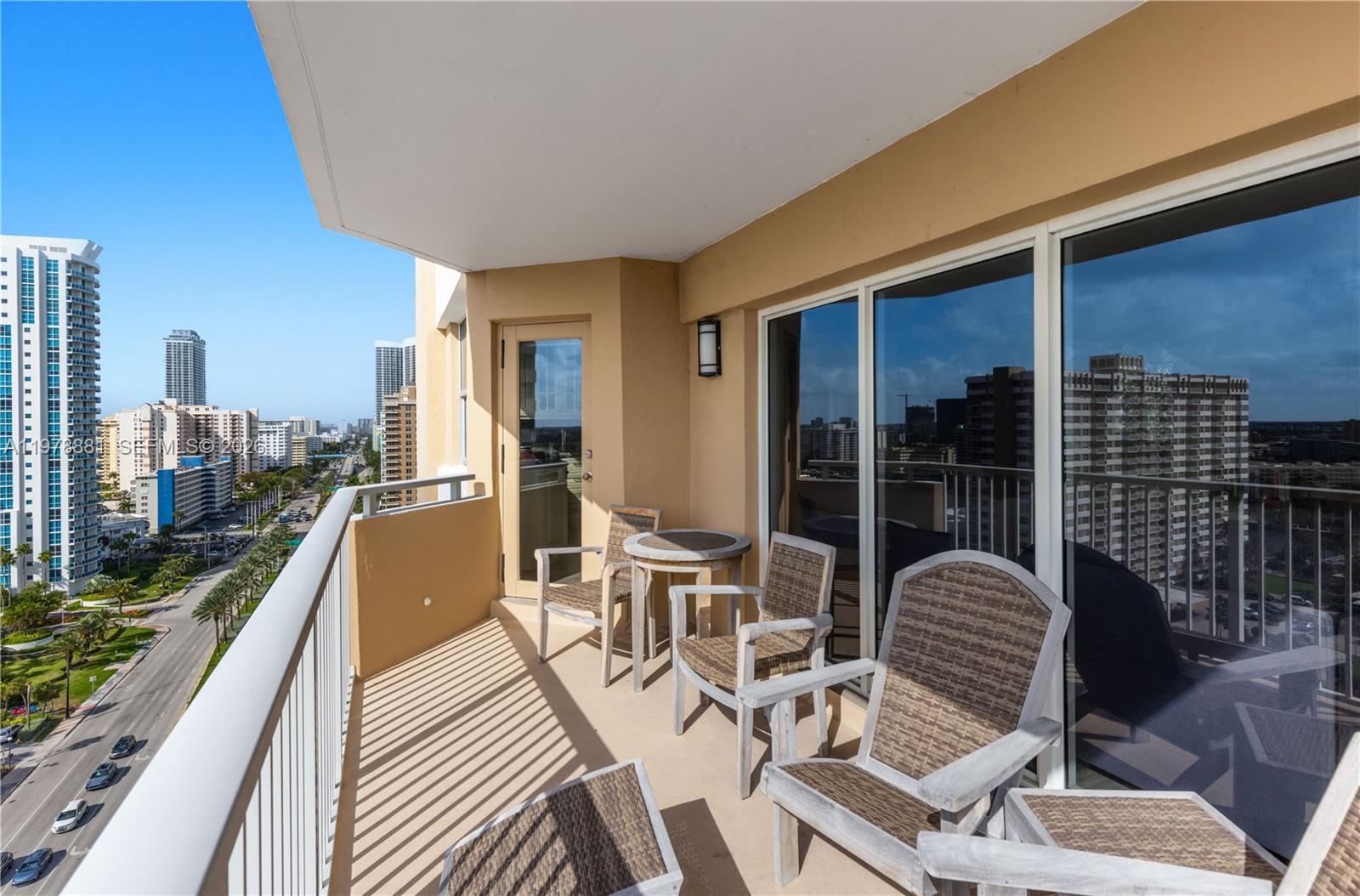 16Q 3 / 3 1740 кв.футов $ 2026-03-08 0 Фото