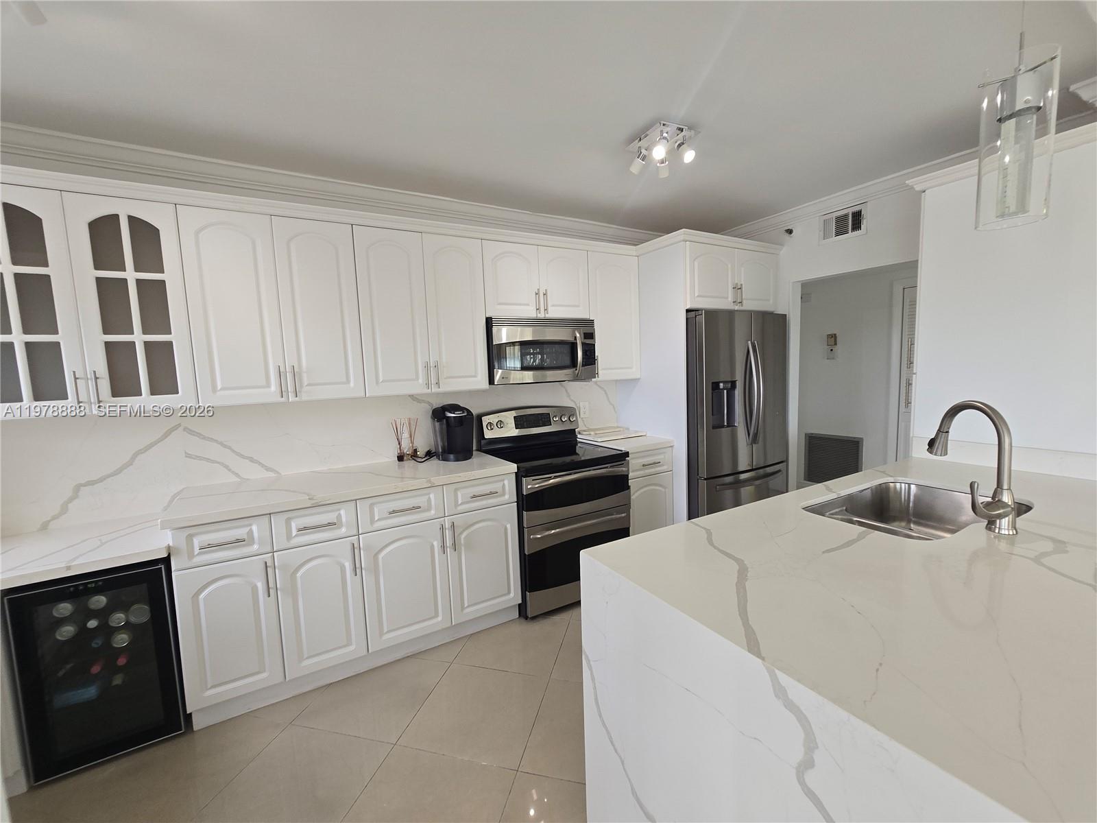 816 2 / 2 1344 sq. ft. $ 2026-03-08 0 Photo