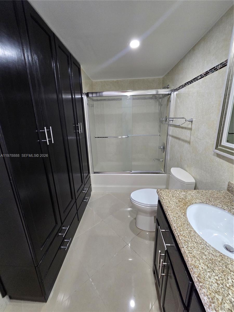 816 2 / 2 1344 sq. ft. $ 2026-03-08 0 Photo