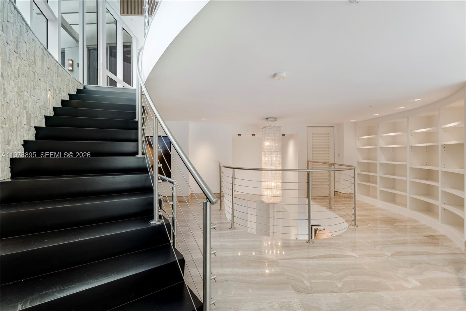 TS1 6 / 5 5727 кв.футов $ 2026-03-08 0 Фото