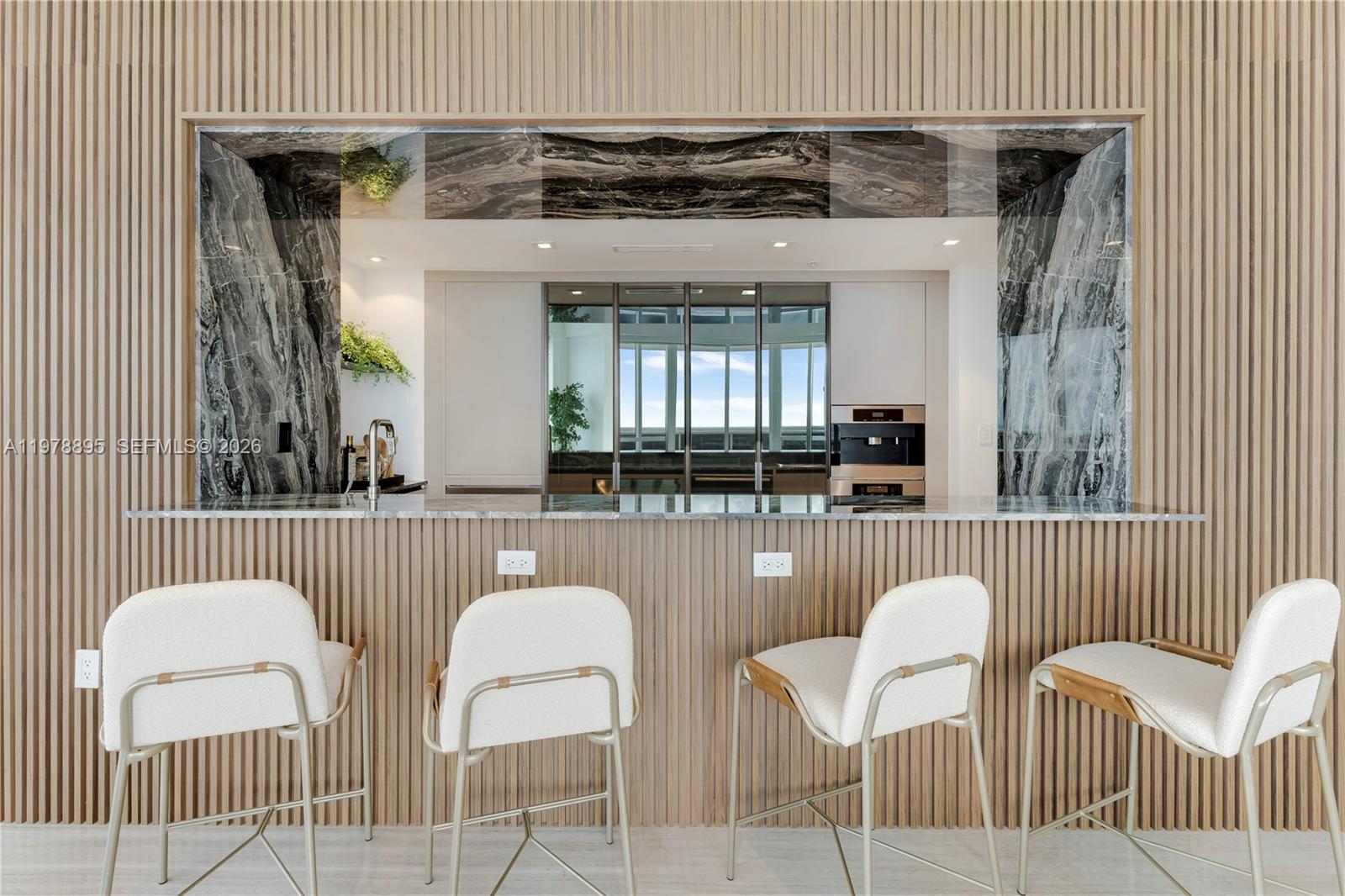 TS1 6 / 5 5727 кв.футов $ 2026-03-08 0 Фото