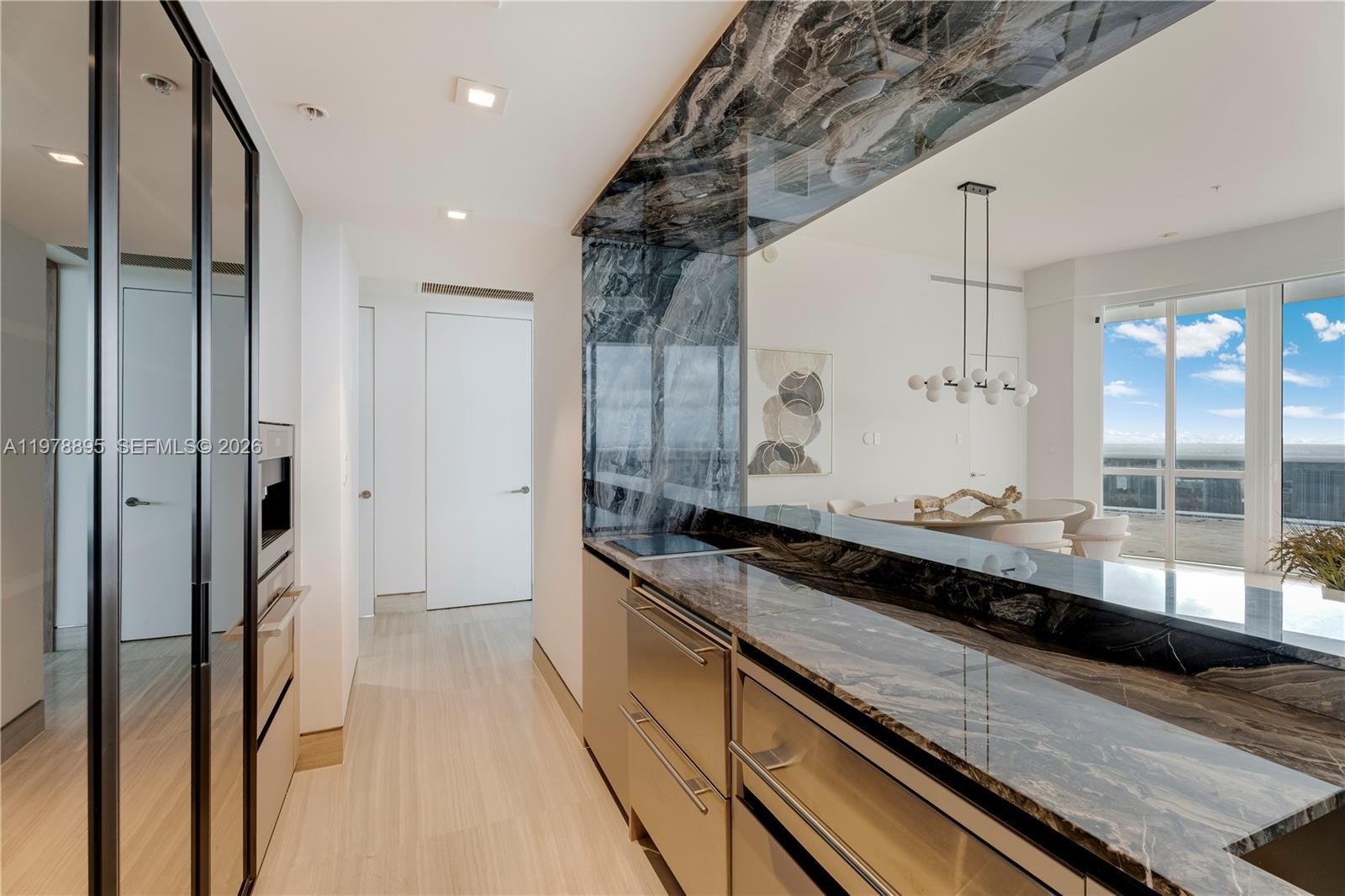 TS1 6 / 5 5727 кв.футов $ 2026-03-08 0 Фото